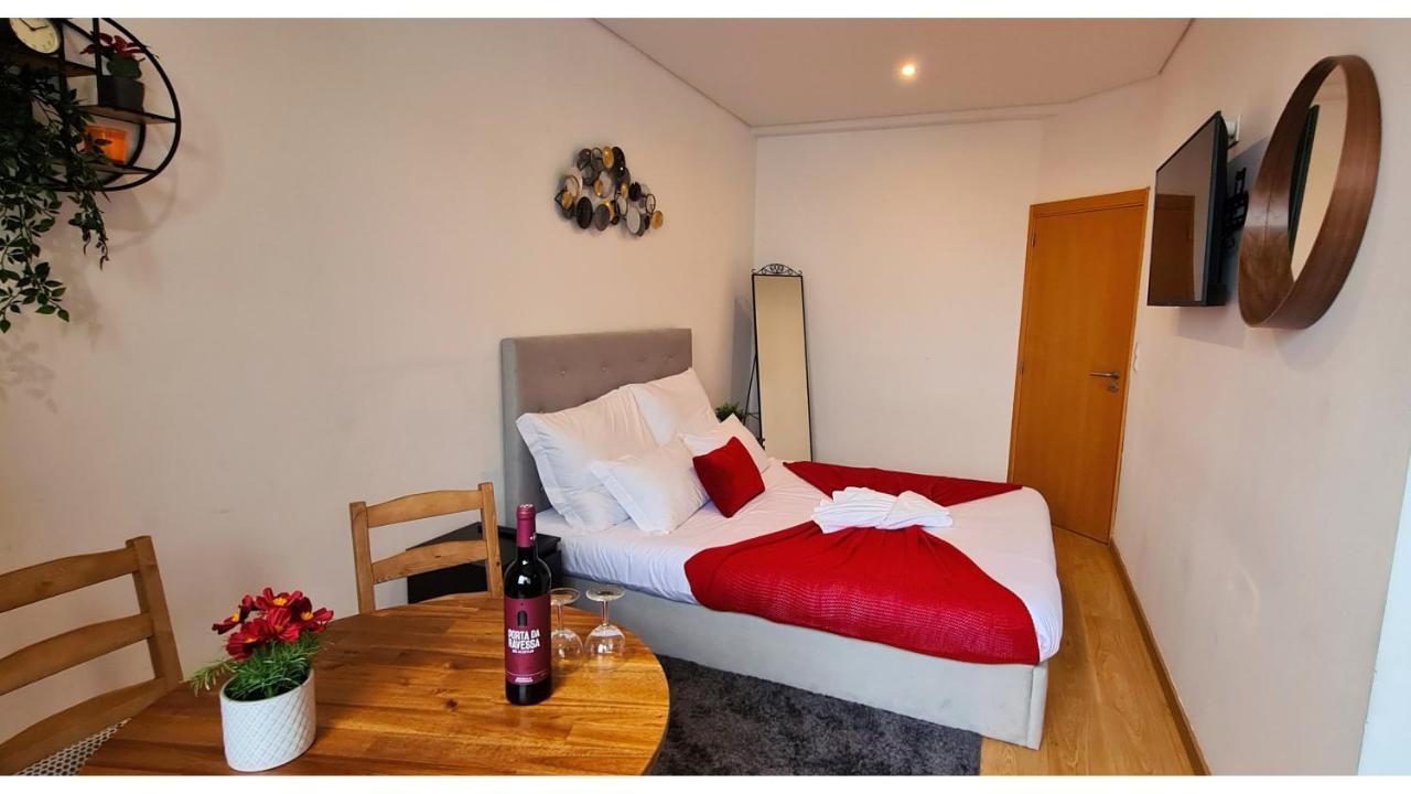 Rentalist Apartaments- Santa Catarina Porto Kültér fotó