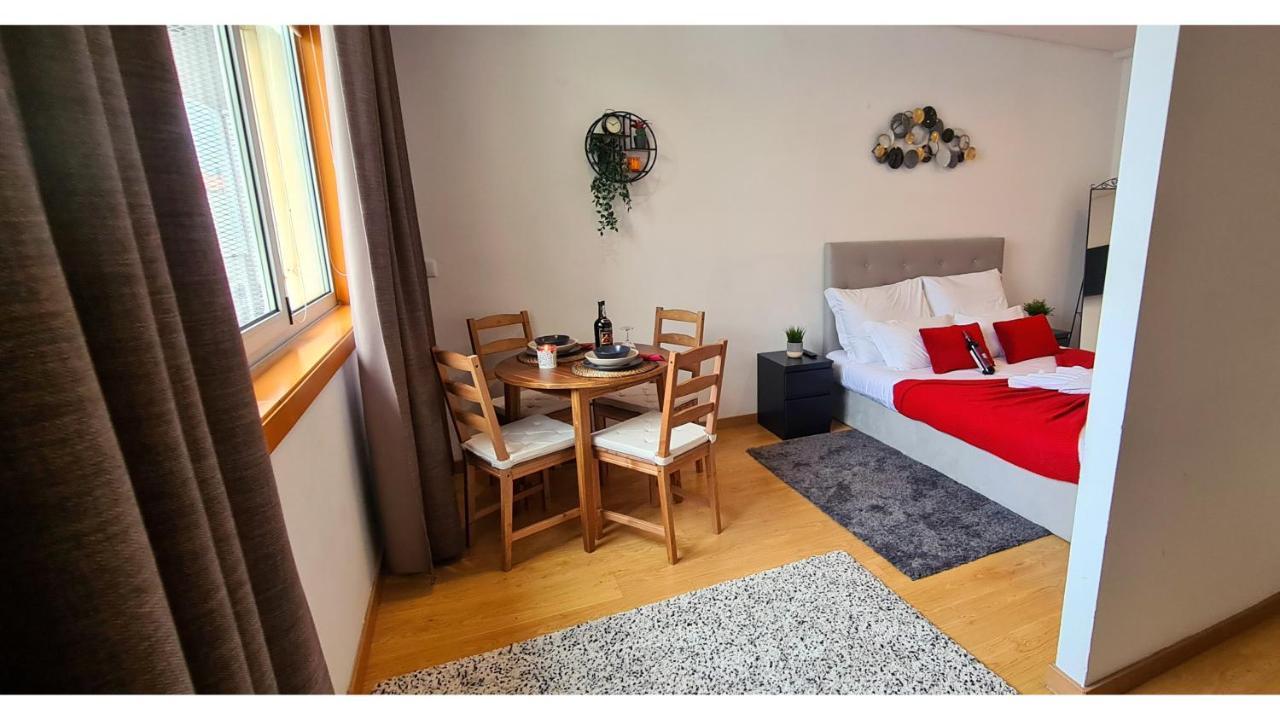 Rentalist Apartaments- Santa Catarina Porto Kültér fotó
