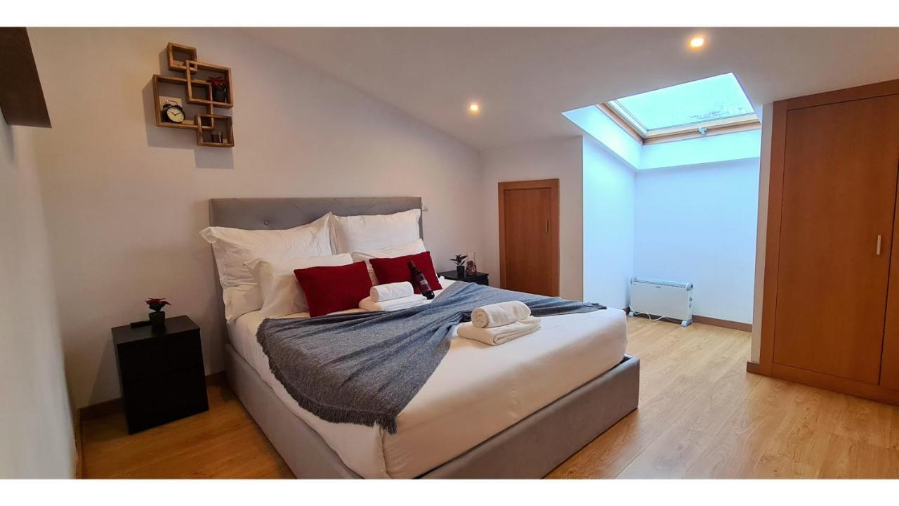 Rentalist Apartaments- Santa Catarina Porto Kültér fotó