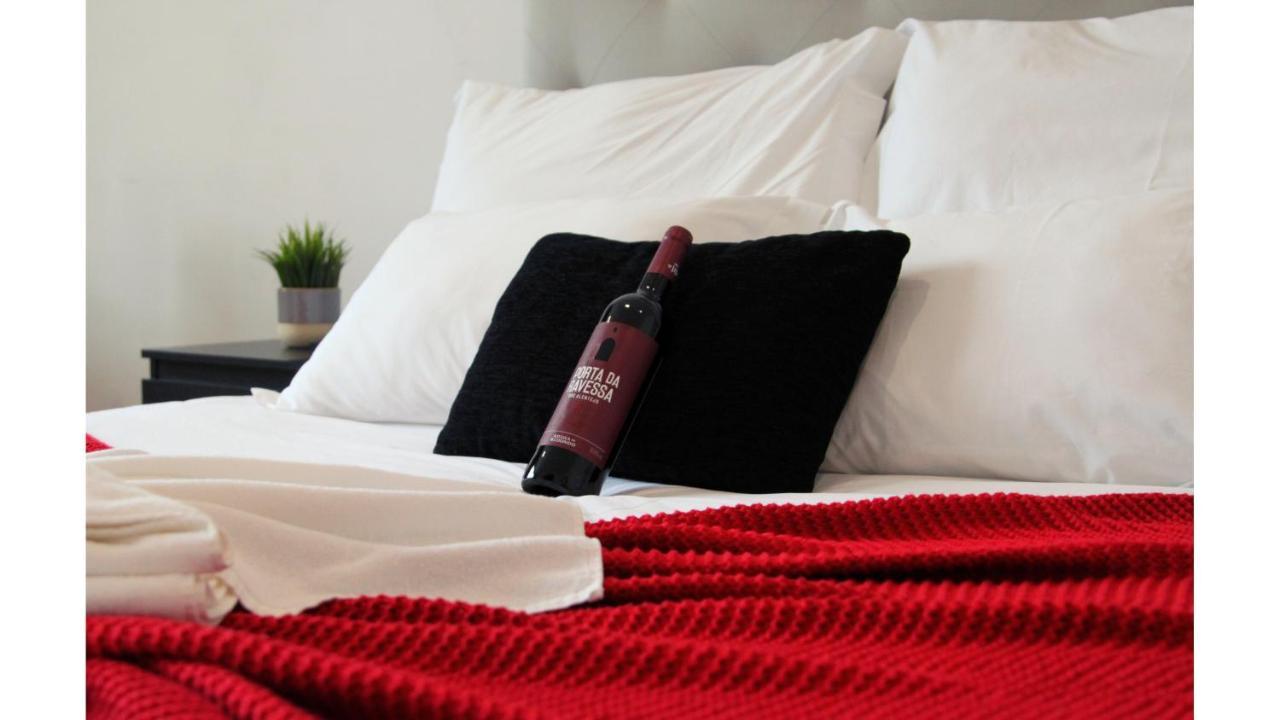 Rentalist Apartaments- Santa Catarina Porto Kültér fotó