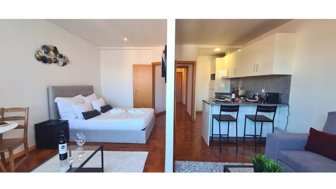 Rentalist Apartaments- Santa Catarina Porto Kültér fotó