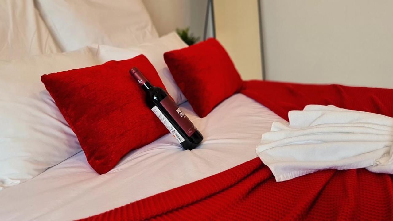 Rentalist Apartaments- Santa Catarina Porto Kültér fotó