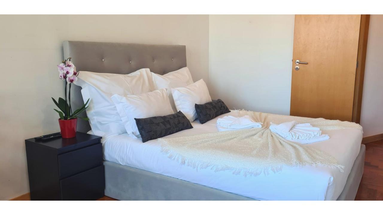 Rentalist Apartaments- Santa Catarina Porto Kültér fotó