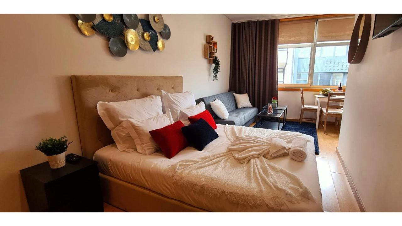Rentalist Apartaments- Santa Catarina Porto Kültér fotó